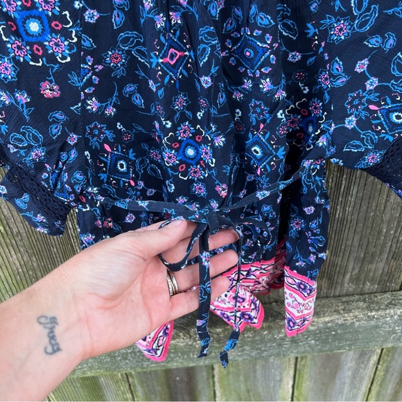 EUC Justice Peasant Top Tie Back - Picture 6 of 8